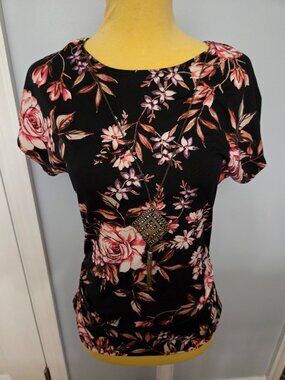 Say Anything Floral Top w/ Necklace